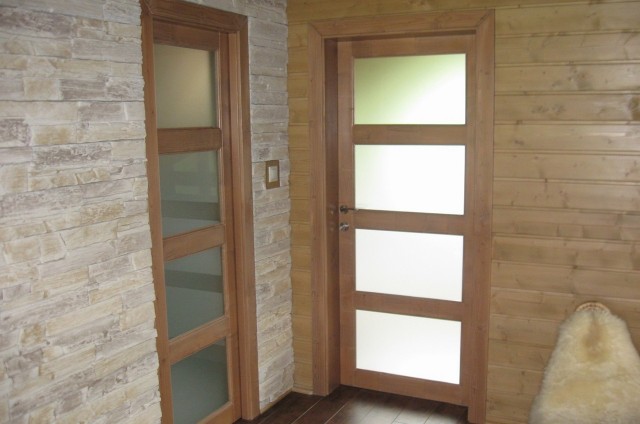 Chodba v podkroví srubu