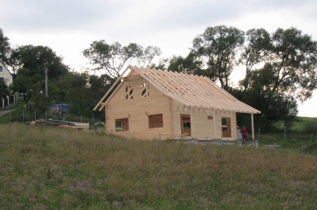 Podkrovní srubový dům Beroun