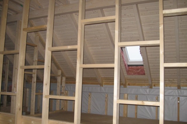 Podkrovní srubový dům Beroun