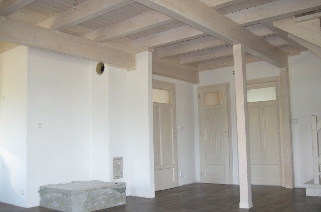 Podkrovní srubový dům Beroun