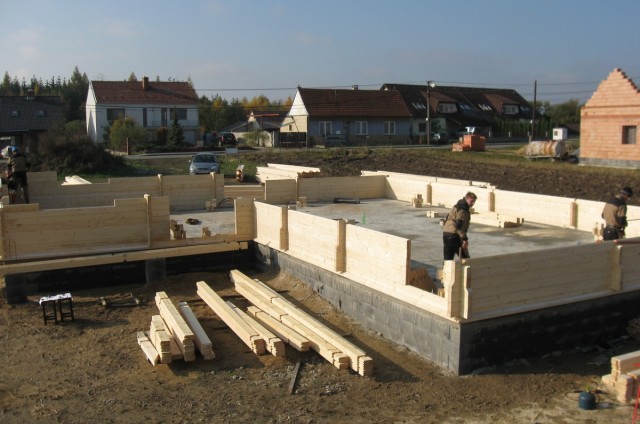 Srub tvaru L Zbraslav u Brna