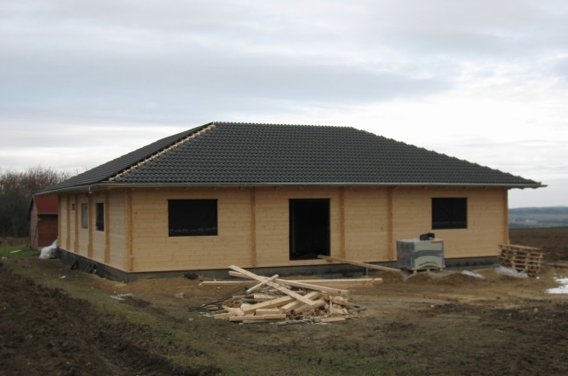 Srub tvaru L Zbraslav u Brna