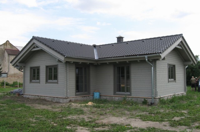 Křížový přízemní srub Louny