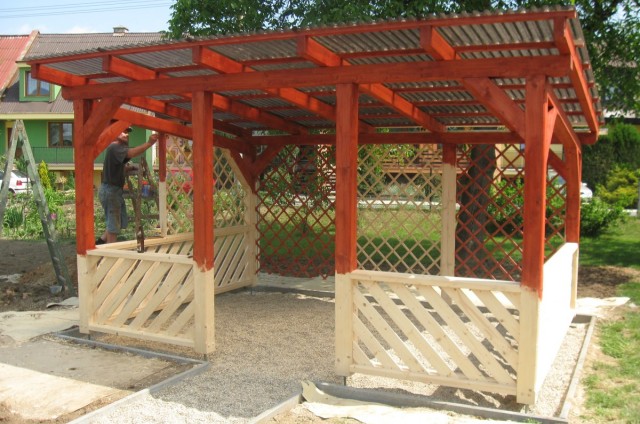 Tesařské, pokrývačské a další stavební práce