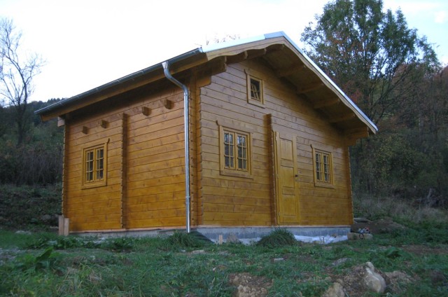 Menší srubová chata Púchov (SR)
