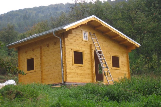 Menší srubová chata Púchov (SR)