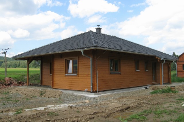 Přízemní dřevostavba Velké Losiny