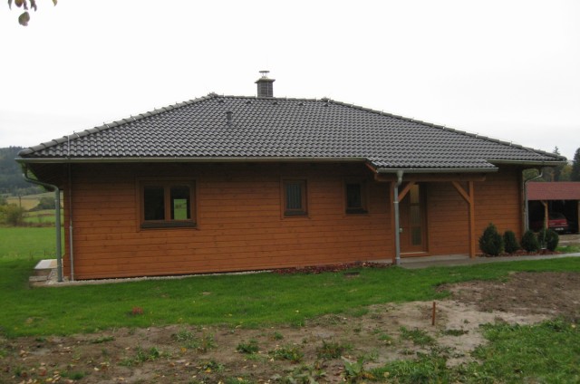 Přízemní dřevostavba Velké Losiny