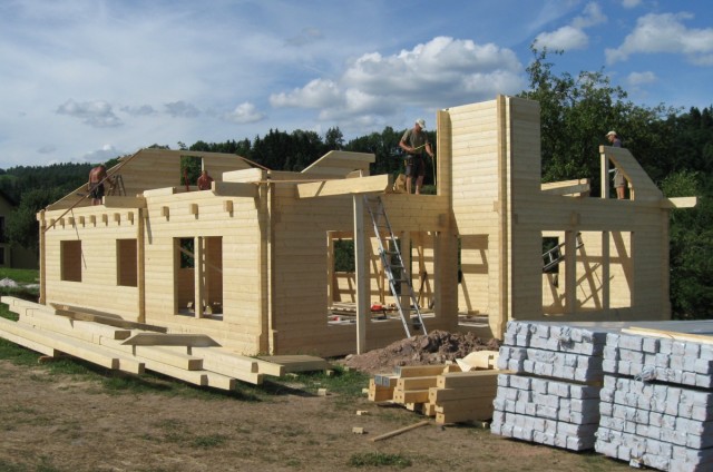 Štítová stěna srubového domu