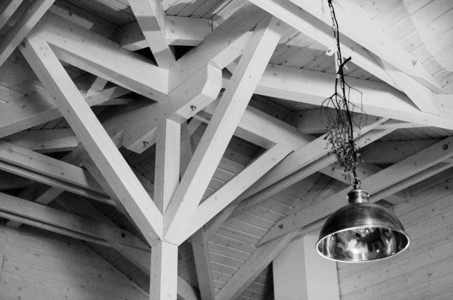 Interiér dřevěného srubu - říjen 2013