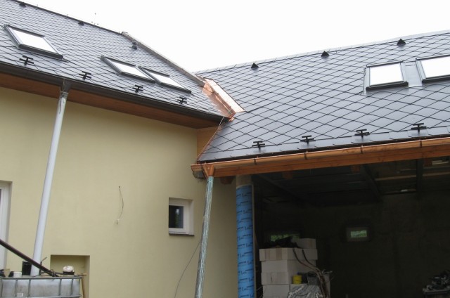 Tesařské, pokrývačské a další stavební práce