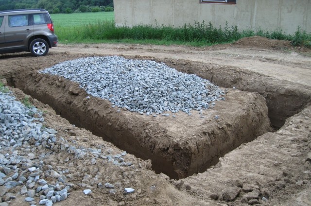 Tesařské, pokrývačské a další stavební práce