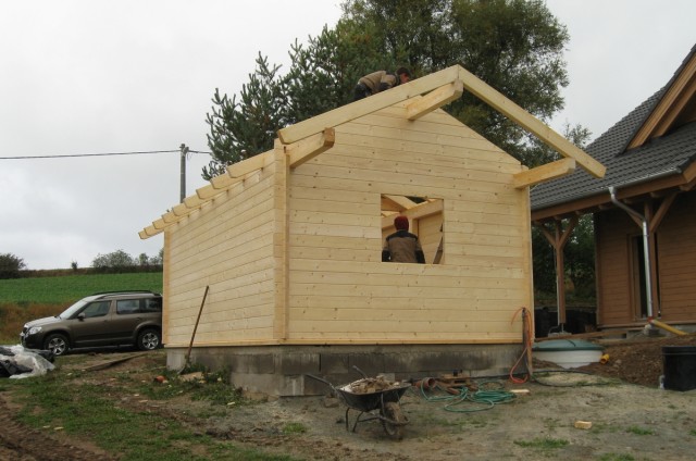 Tesařské, pokrývačské a další stavební práce