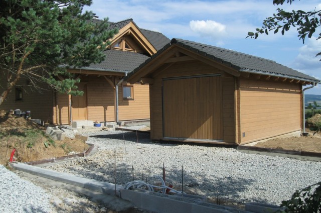 Tesařské, pokrývačské a další stavební práce