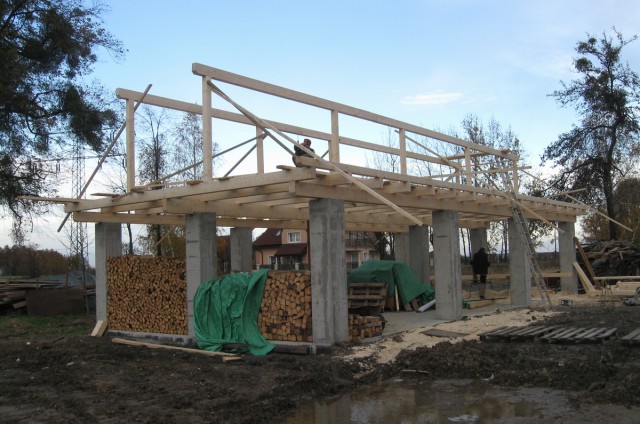 Tesařské, pokrývačské a další stavební práce