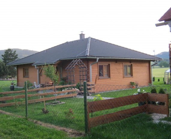 Přízemní dřevostavba Velké Losiny