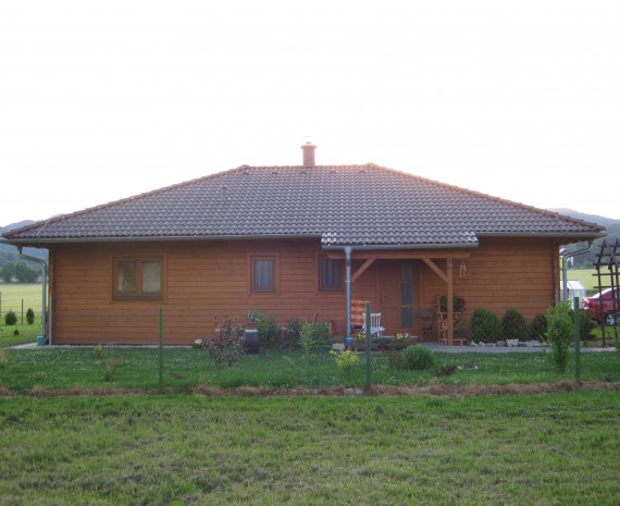 Přízemní dřevostavba Velké Losiny