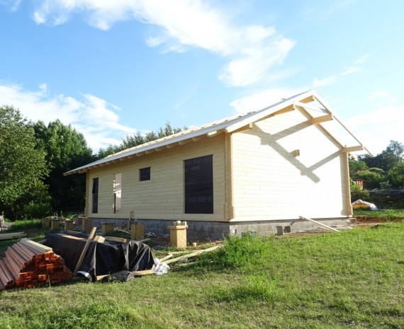 Útulný srubový dům