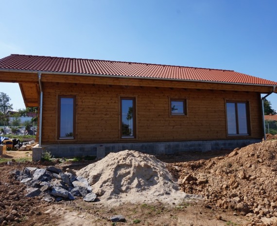 Útulný srubový dům