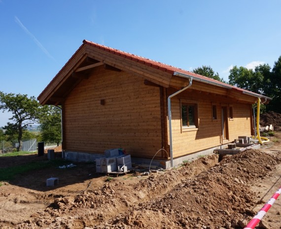 Útulný srubový dům