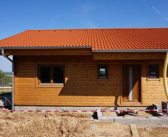 Útulný srubový dům