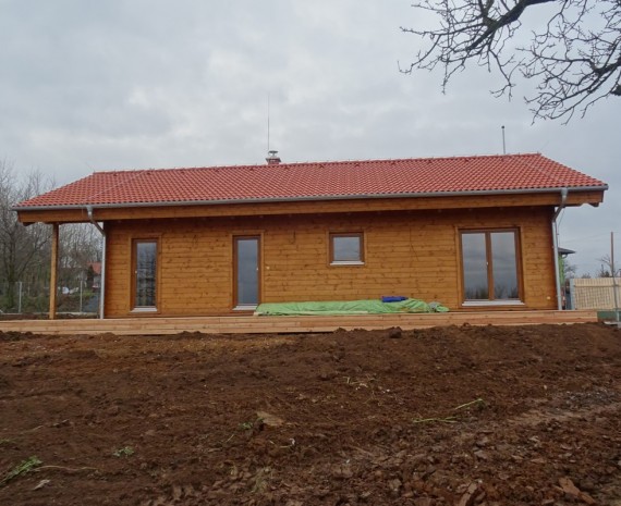 Útulný srubový dům