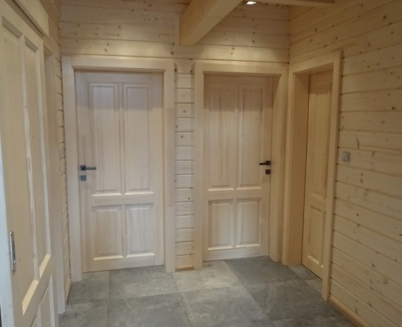 Útulný srubový dům