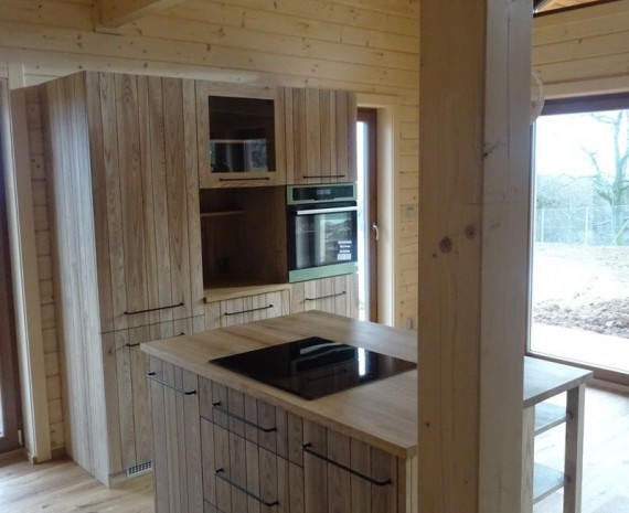 Útulný srubový dům