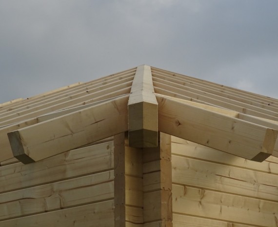 Detail krovu dřevostavby