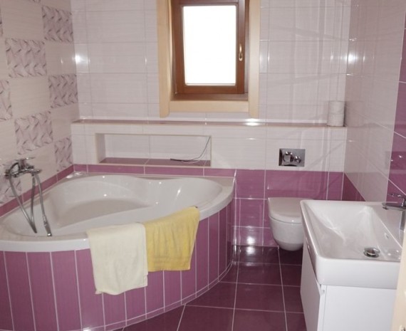 Koupelna v dokončené dřevostavbě