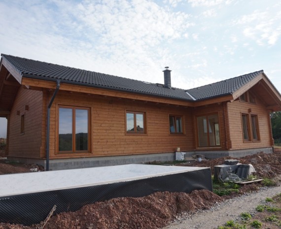 Srubový bungalov Rosice