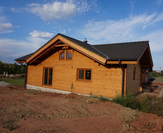 Srubový bungalov Rosice