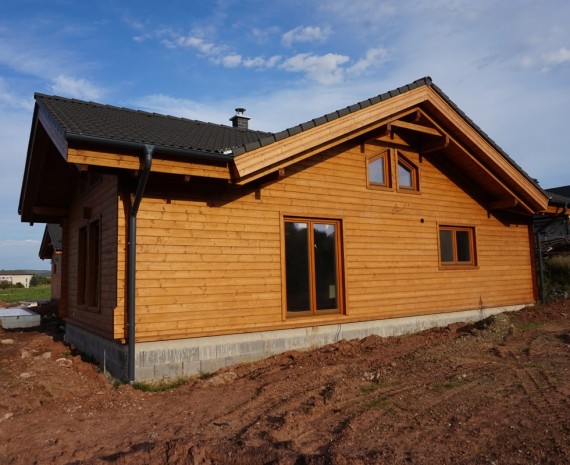Srubový bungalov Rosice