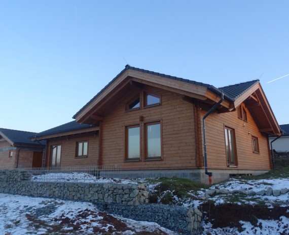 Srubový bungalov Rosice