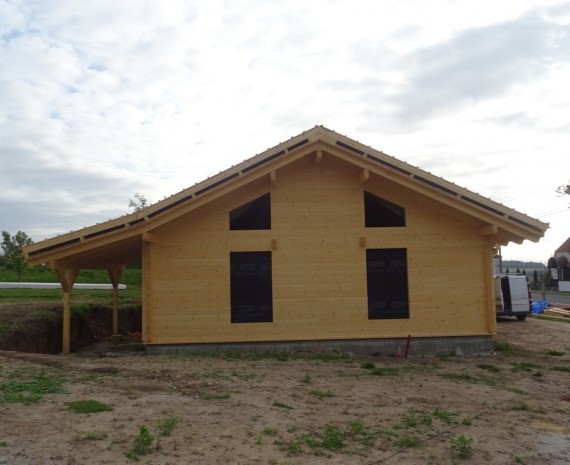 Čelní pohleh na srub