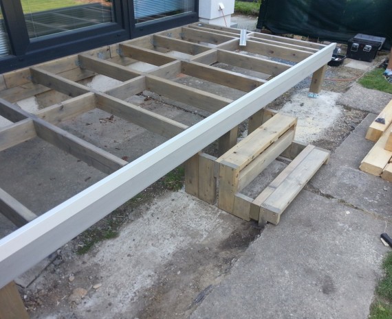 Tesařské, pokrývačské a další stavební práce