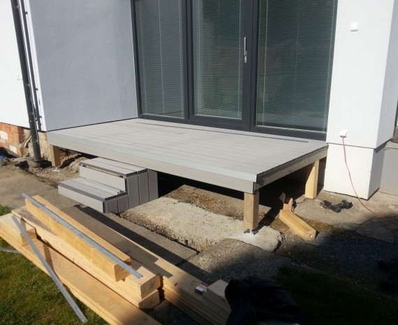 Tesařské, pokrývačské a další stavební práce