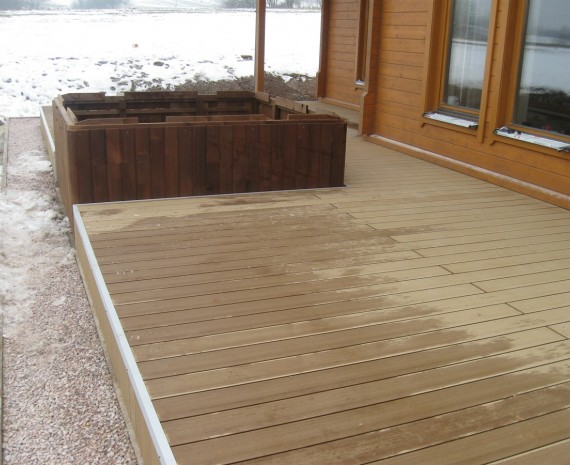 Tesařské, pokrývačské a další stavební práce