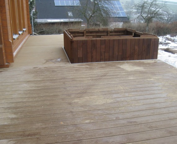 Tesařské, pokrývačské a další stavební práce