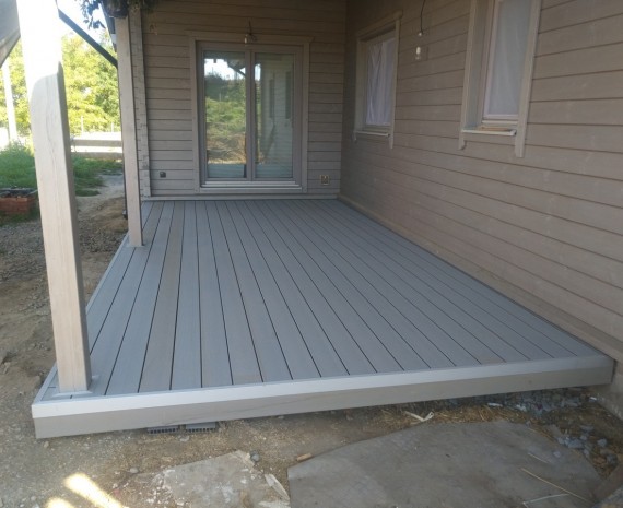 Terasový systém Twinson u srubu Pohořelice