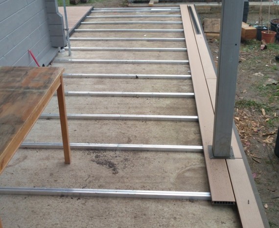 Terasový systém Twinson u srubu Pohořelice