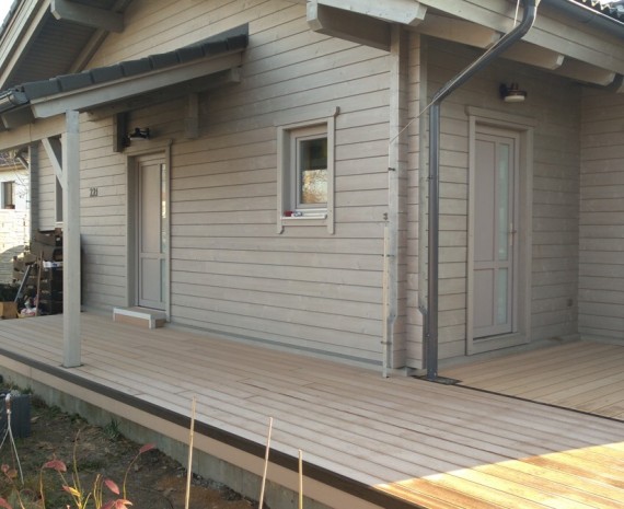 Terasový systém Twinson u srubu Pohořelice