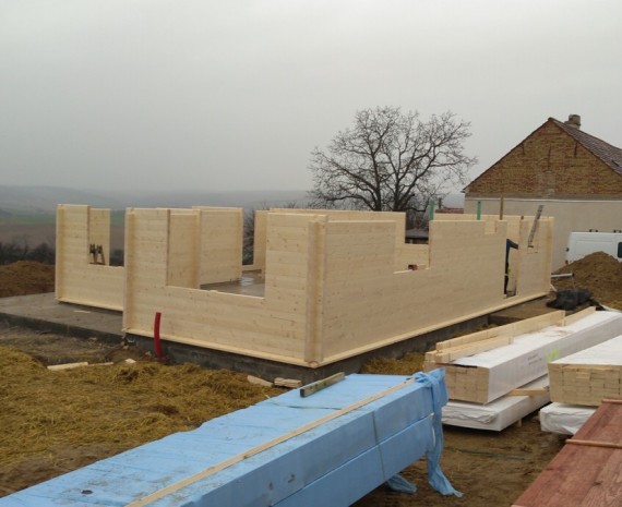 Realizace podkrovního srubu