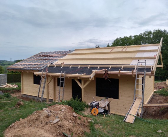 Přízemní srub nedaleko Prahy