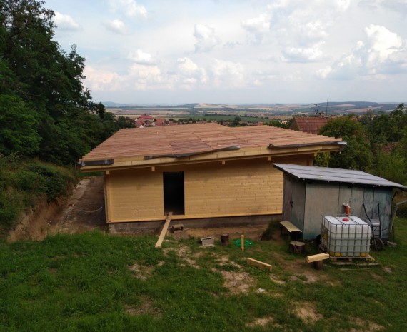 Zateplování střechy srubu