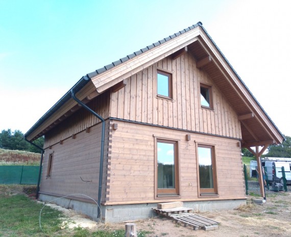 Podkrovní roubenka Rovensko