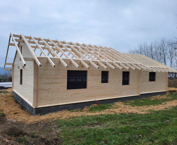 Boční pohled na srub