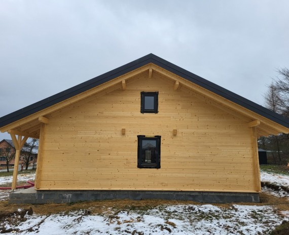 Srub a nasazování oken