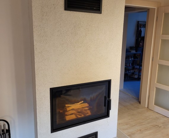 Krbová vložka ve srubovém domě