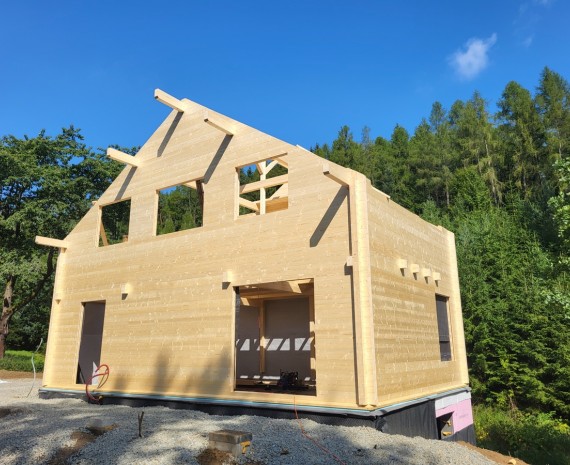 Realizace krovu srubu